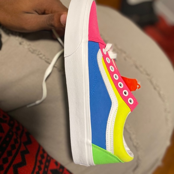 Two pair of vans - Picture 2 of 2